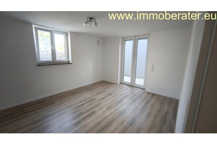 Moderne, charmante 2-Zi-Souterrain-Wohnung WFL ca. 66 m² Energiesparhaus Fußbodenheizung Terrasse und Garage. - Neunburg vorm Wald
