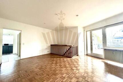 Attraktive 5 Zimmer Wohnung mit Potential | Süd-Ost Balkon | B-Lankwitz - Berlin
