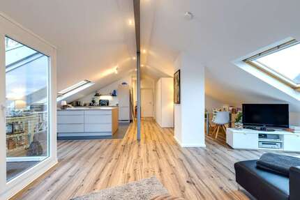 Haus zum Kaufen in Meerbusch 1.795.000,00 € 295 m²