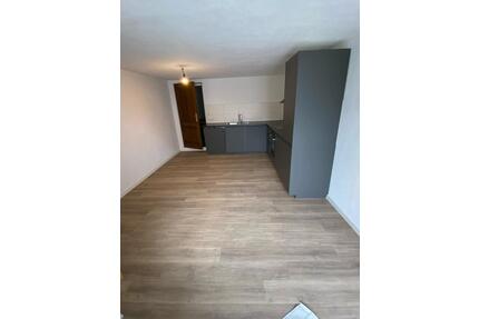 Schöne Doppelhaushälfte 4-Zimmer in Greifenstein - Nenderoth