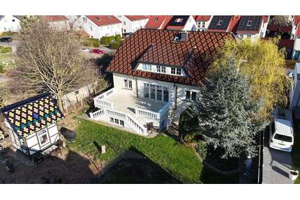 Haus zum Kaufen in Markkleeberg 1.200.000,00 € 500 m²