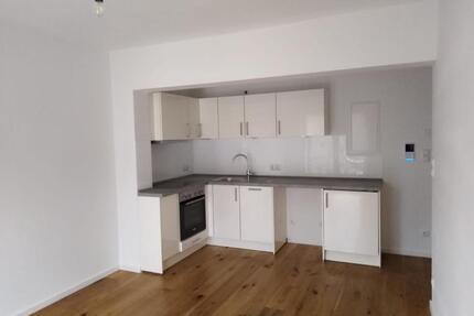 Neue 2-Zimmer-Wohnung mit Balkon - Berlin Reinickendorf