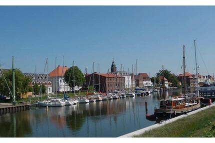 Attraktives Baugrundstück - ca 740qm mit genehmigter Bebauung - Glückstadt