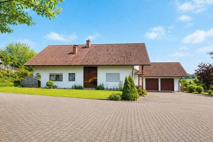 Vermiete großzügiges Einfamilienhaus ab 052026 - Oberschneiding