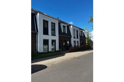 Moderne 2 Zim.-Wohnung mit EBK, Balkon und Tiefgaragenstellplatz - Nordhorn Bookholt