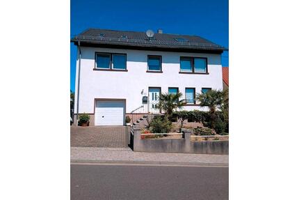 Großes HAUS - 310.000,00&nbsp;EUR Kaufpreis, ca.&nbsp; 180,00&nbsp;m&sup2; in Schiffweiler (PLZ: 66578)