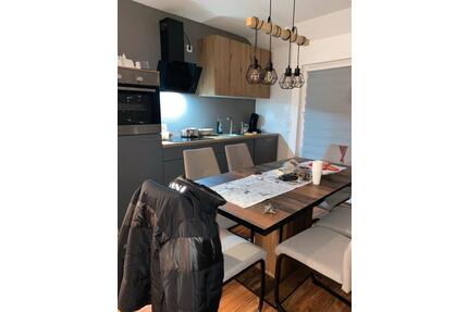 3 Zimmer Maisonettewohnung in zentraler Lage 750€ Warm - Sankt Ingbert