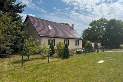 Vollsaniertes Einfamilienhaus mit 4.500 m² Grundstück - Uebigau-Wahrenbrück