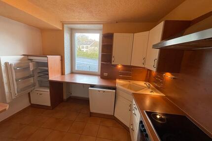 Felsberg, helle 2 ZKB im EG mit EBK, Balkon & Stellplatz - Überherrn