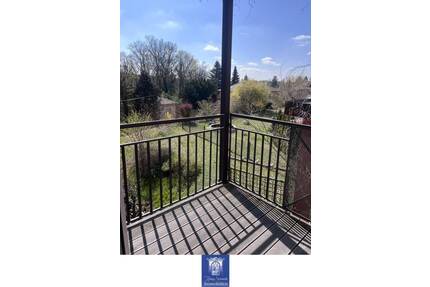 Hübsche Wohnung mit Balkon in traumhafter Höhenlage von Radebeul!