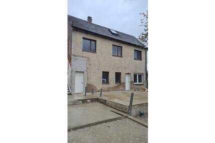 Haus zum verkaufen - 34.900,00&nbsp;EUR Kaufpreis, ca.&nbsp; 120,00&nbsp;m&sup2; in Arzberg (PLZ: 95659)