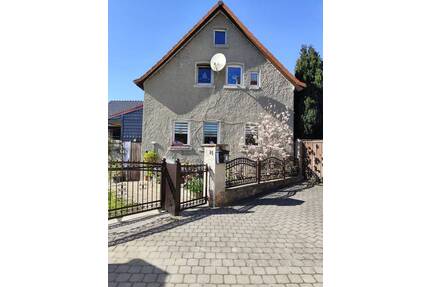 Ein freistehendes EFH mit Nebengelass - Allstedt Winkel