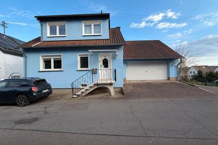 Attraktive Wohnung mit optionaler Gewerbenutzung und Doppelgarage - Quierschied