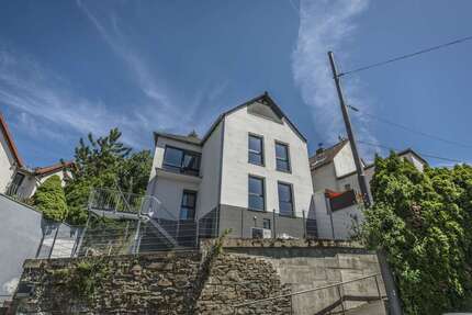 Haus zum Mieten in Wiesbaden 2.450,00 € 164.22 m²