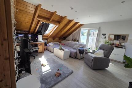 Dachgeschosswohnung 3 Zimmer, Küche, Bad, 84 qm mit Balkon - Wetter (Hessen)