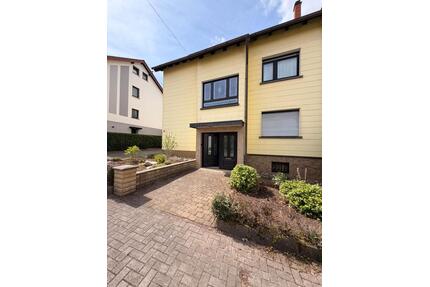 Familienhaus mit großem Garten in 66287 Quierschied