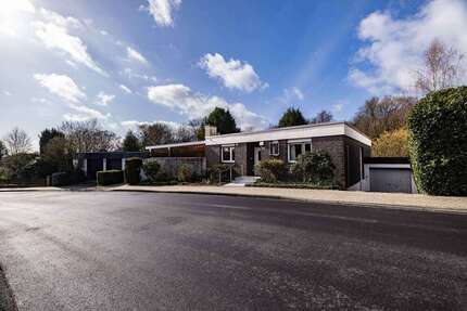 Haus zum Kaufen in Odenthal 585.000,00 € 213 m²