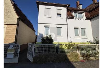FAMILIENPARADIES MIT GARTEN UND SAUNA - Stuttgart Stammheim