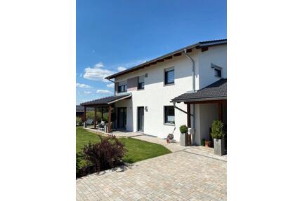 Einfamilienwohnhaus mit Einliegerwohnung, KFW55, PV+Speicher - Schorndorf