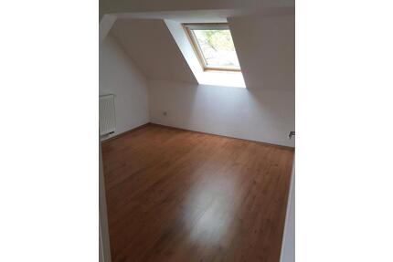 Verkaufe 3 Zimmer Dachgeschosswohnung mit großer Terrasse - Magdeburg Leipziger Straße