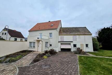 Haus zum Kaufen in Leuna 220.900,00 € 99 m²