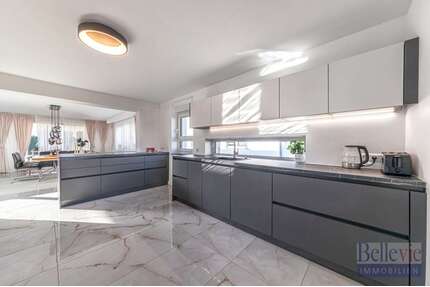 Haus zum Kaufen in Wöllstadt Ober-Wöllstadt 1.388.000,00 € 312.68 m² - Wöllstadt / Ober-Wöllstadt