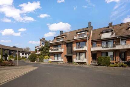 Haus zum Kaufen in Erkrath 1.150.000,00 € 357.7 m²