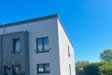 Moderne Doppelhaushälfte mit Garage und überdachter Terrasse - Dortmund Aplerbeck