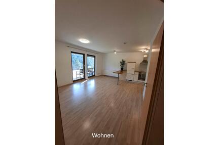 Sonnige 2-Zi.Whg. Mit EBK, - 550,00&nbsp;EUR Kaltmiete, ca.&nbsp; 62,00&nbsp;m&sup2; in Alpirsbach (PLZ: 72275)