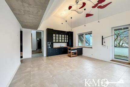 Exklusive Dachgeschosswohnung Altstadt von Andernach 4 Zimmer, Balkon & Einbauküche