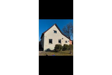 Einfamilienhaus in Petershagen mit großem Grundstück zu verkaufen - Berlin Marzahn-Hellersdorf