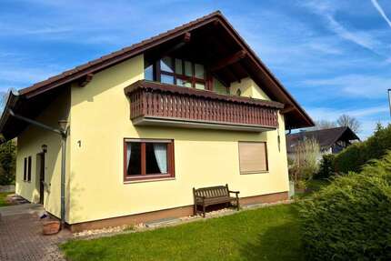 Haus zum Kaufen in Usingen 639.000,00 € 145 m²