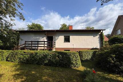 Attraktiver Bungalow wartet auf Ihre Gestaltungsideen! - Neu Wulmstorf