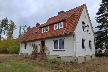 Haus zum Kaufen in Faßberg 125.000,00 € 128 m²