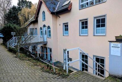 Souterrain - Wohnung in exklusivem Haus. Eigener Eingang. - Duisburg Rheinhausen