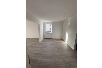 Ihr neues Zuhause in Hattingen - Hochwertig sanierte 3-Zimmer-Wohnung mit EBK