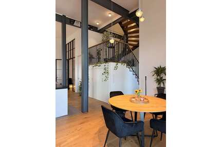 Haus zum Mieten in Karlsruhe 2.500,00 € 144.78 m²