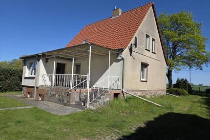 Einfamilienhaus auf schönem Grundstück - Gützkow Breechen