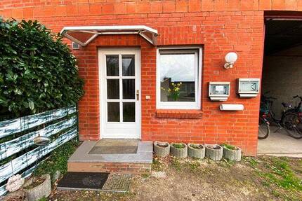 3 Zi.-Maisonettewohnung auf Hofgelände - Brunsbek Kronshorst