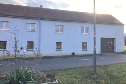 Haus zum Kaufen in Zeitz 89.000,00 € 248.99 m²