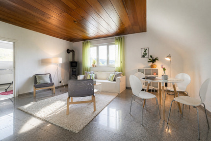 4 Zimmer DG, Kamin, eigener Garten und Garage, Leerstand - Albbruck