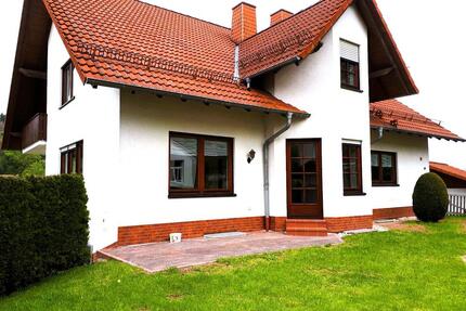 Zu Vermieten 3 ZKB - 880,00&nbsp;EUR Kaltmiete, ca.&nbsp; 122,00&nbsp;m&sup2; in Neuenstein (PLZ: 36286)