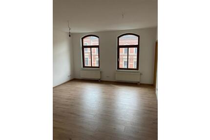 * Kompakte 3-Zimmer mit Balkon, Laminat und Wannenbad in Zentrumsnähe! * Stellplatz mgl. - Chemnitz Hilbersdorf