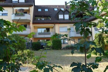RESERVIERT! Sehr schöne, großzügig bemessene, ruhige 3-Zimmer-Wohnung - zentrumsnah in Altdorf - Altdorf bei Nürnberg