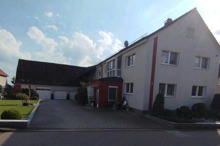 Ehemaliges landwirtschaftliches Anwesen mit 2 Familienhaus - Unterschneidheim