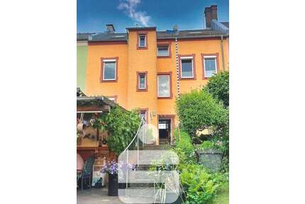 Haus zum Kaufen in Hof 199.000,00 € 245 m²