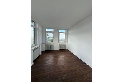 Wohnjuwel am Kesselbrink - modernisierte 3-Zimmerwohnung mit hochwertiger Einbauküche - Bielefeld