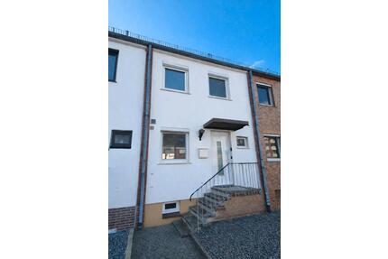 Gepflegtes und renoviertes Reihenmittelhaus zu vermieten - Nordenham