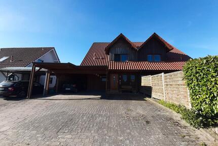Charmante Doppelhaushälfte mit Garten, Doppelcarport und modernis - Hille