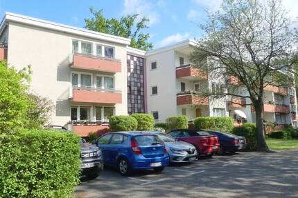 Äußerst gepflegte Wohnung auf parkähnlichem Anwesen - Berlin Zehlendorf